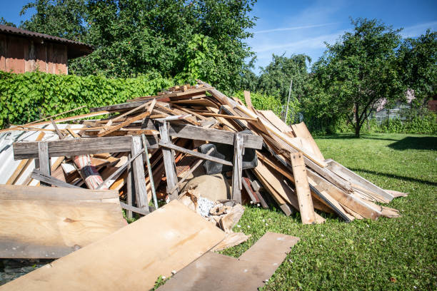 Best Carpet Removal and Disposal  in Fowlerville, MI