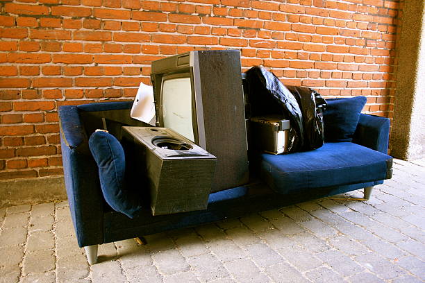Best Property Management Cleanouts  in Fowlerville, MI